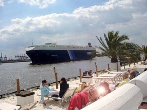 Beach Club „Lago Bay“ in Hamburg