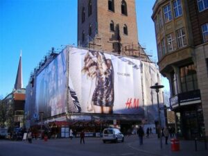 H&M celebrates Christmas – Xmas fashion