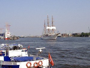 Die Sea Cloud 2 zu Besuch in Hamburg