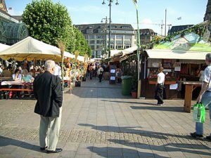 Stuttgarter Weindorf in Hamburg