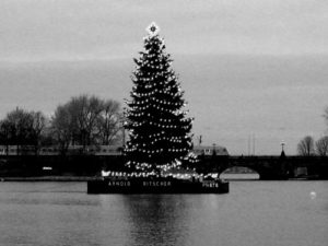 Alstertanne 2009 – Weihnachten in Hamburg